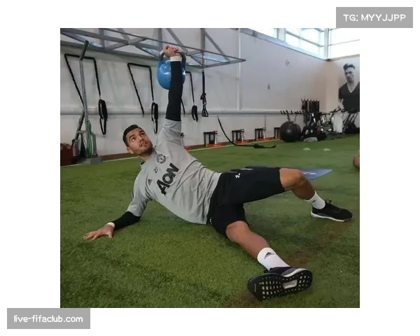 奇才队卡林顿左膝酸痛将缺席对活塞比赛无法回归