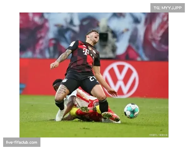 拜仁慕尼黑有意引进费耶诺德年轻后卫吉瓦罗，扩充防线实力